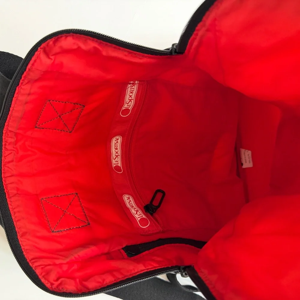 Lesportsac Peanuts Bag pack Snoopy, Red - Picture 5 of 7